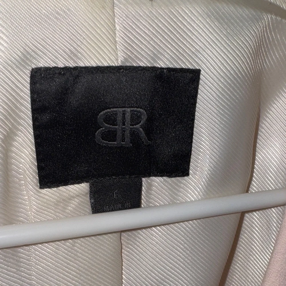 Banana Republic Light Pink Blazer - Picture 2 of 4